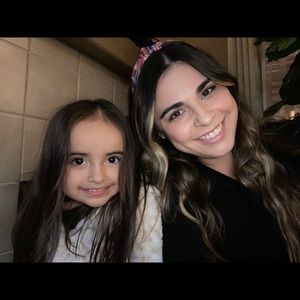 Meet your Posher, Evelyn